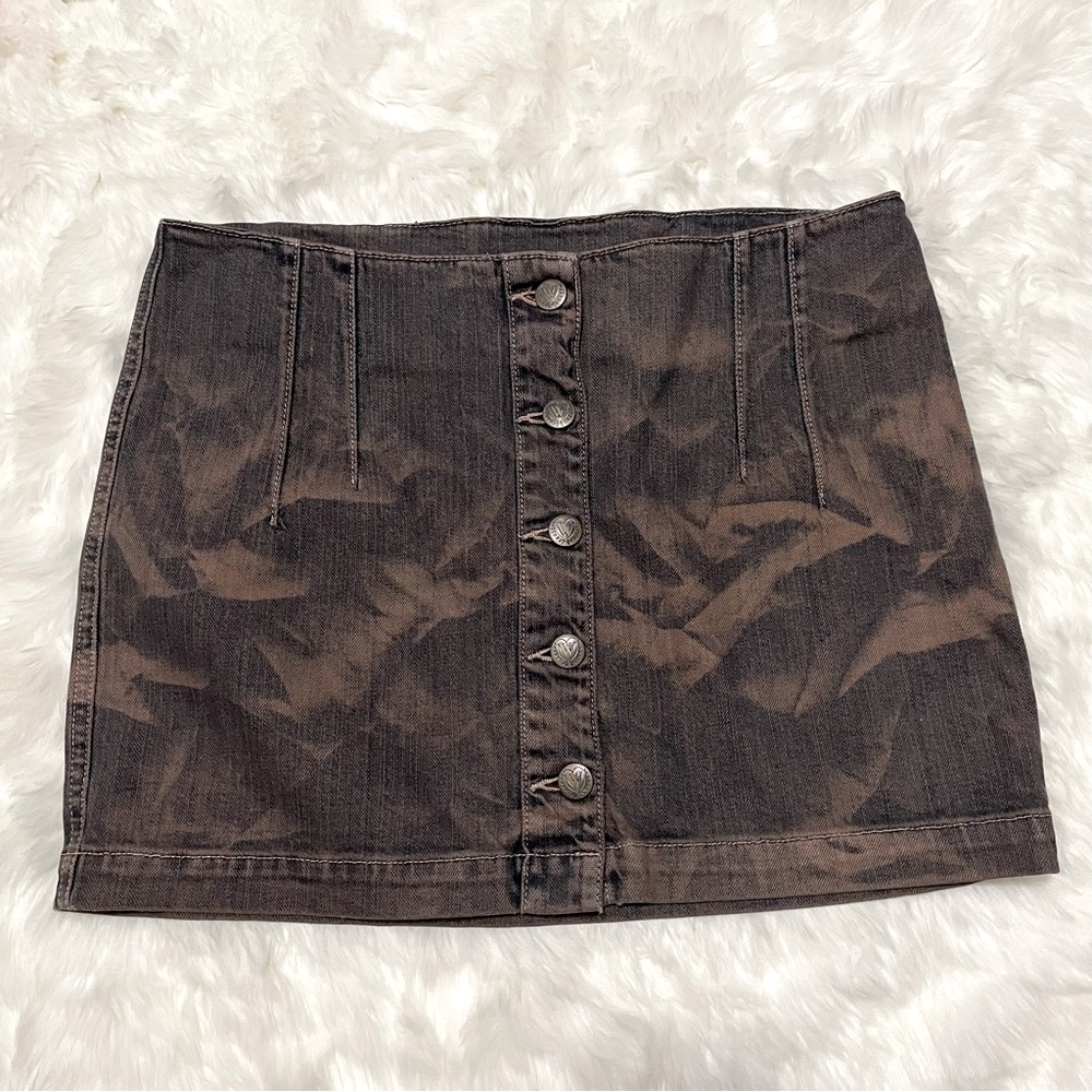 Wildfox Brown Acid Washed Denim Low Rise Mini‎ Skirt Y2K Grunge Indie Sleaze